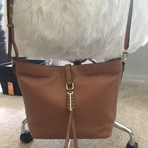 Stella & Dot Covet Sunday Bag in Saddle Leather.